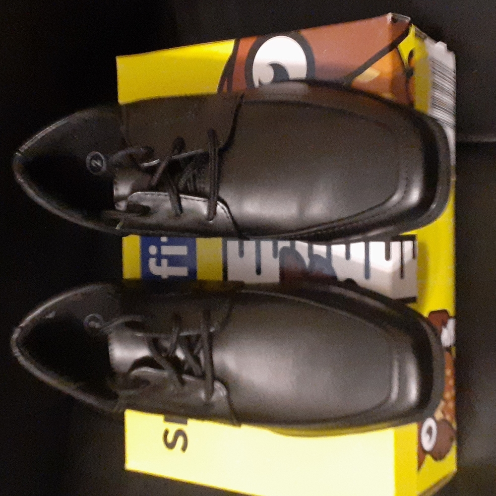 Boys Black Dress shoes, Size 2Y